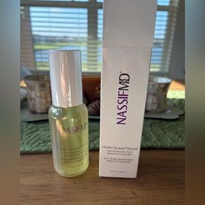 NassifMD Hydro Screen  Serum 4 oz
